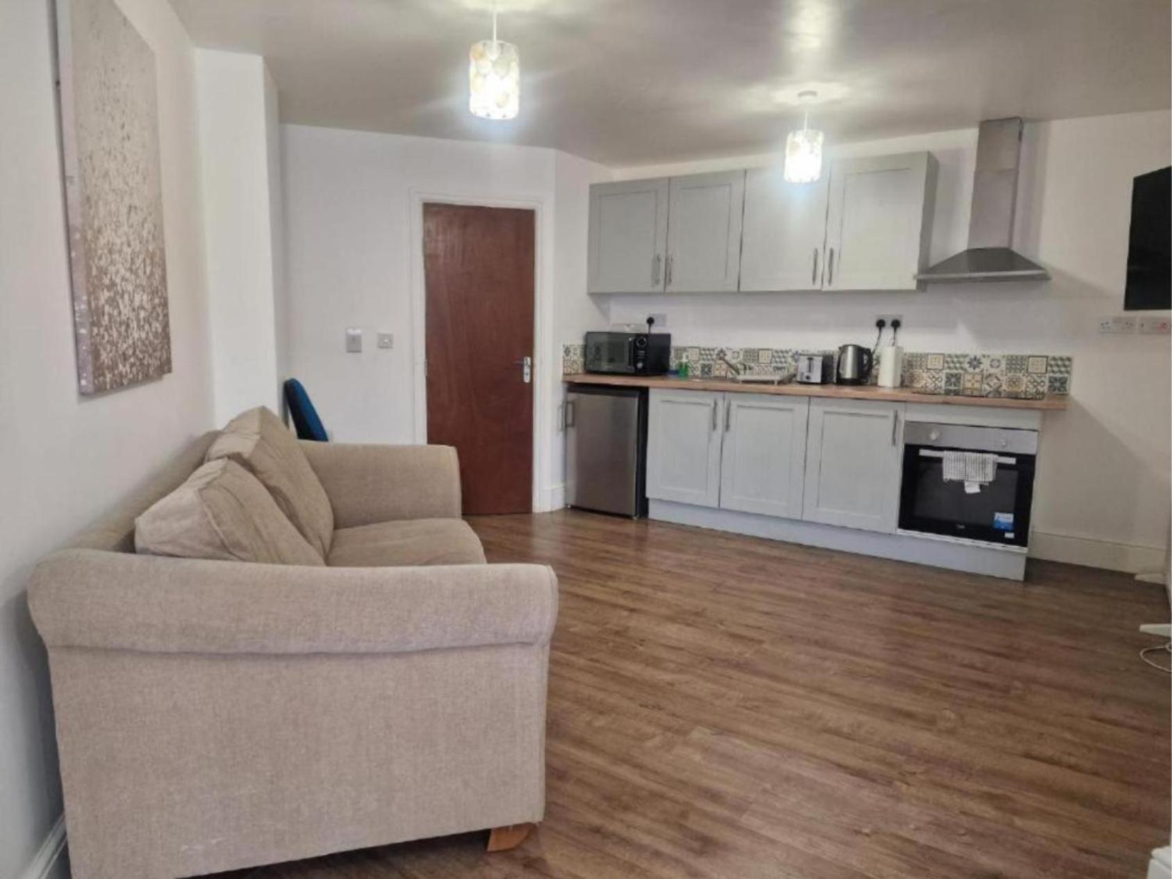 Central Suite, 3 Single Beds Bristol Zewnętrze zdjęcie